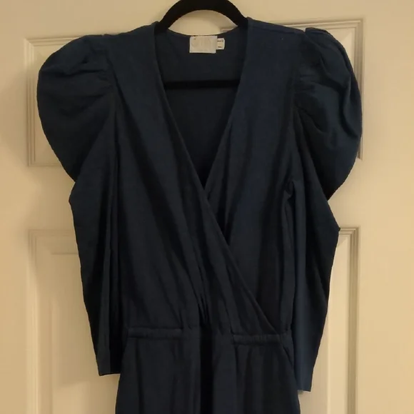 Elegant Women's Navy Jumpsuit - Picture 4 of 4
